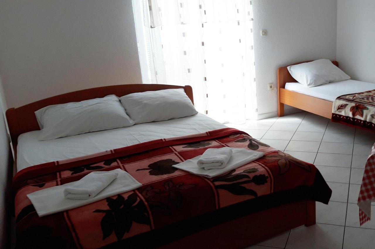 Apartments By The Sea Podaca, Makarska - 6745 Екстер'єр фото