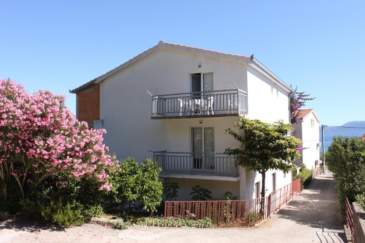 Apartments By The Sea Podaca, Makarska - 6745 Екстер'єр фото